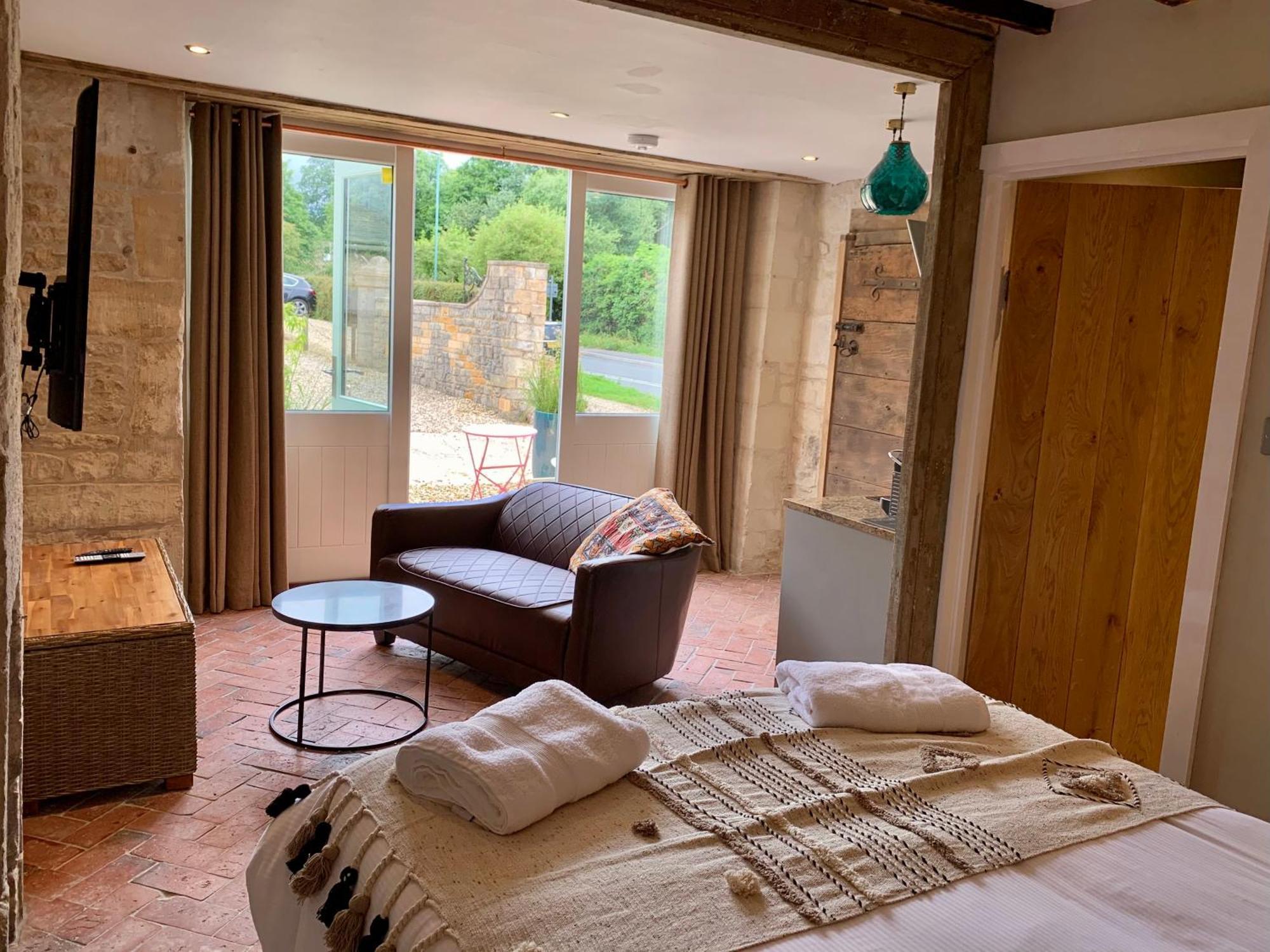 The Coach House And The Stable Apartment Woodchester Phòng bức ảnh