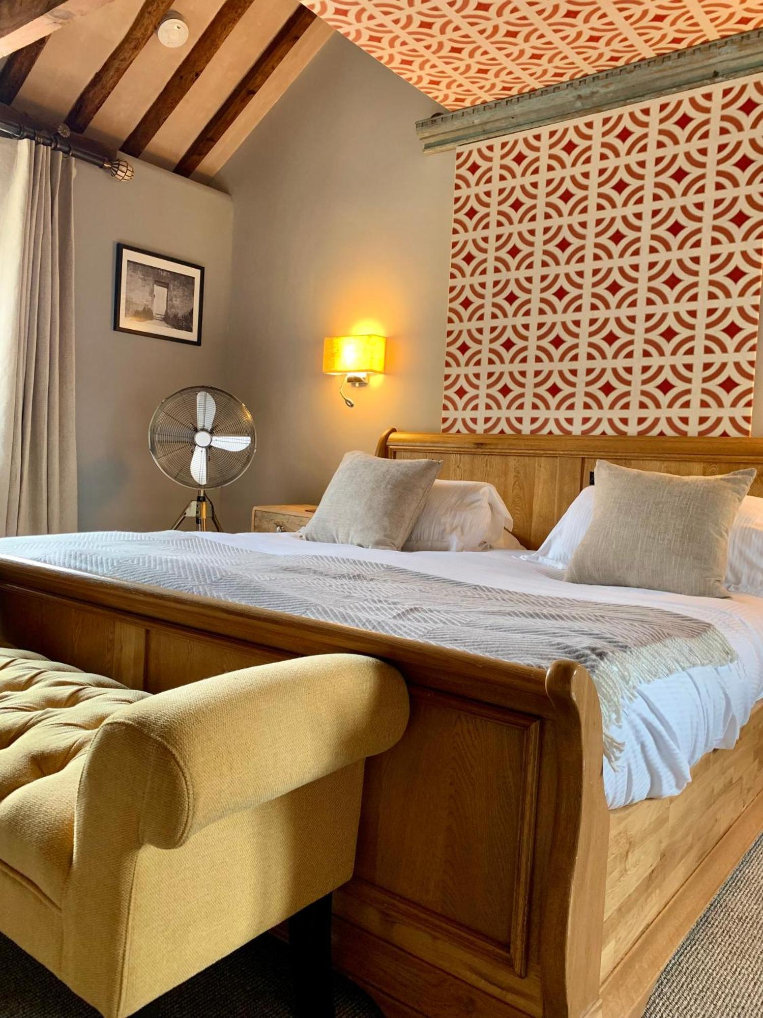 The Coach House And The Stable Apartment Woodchester Phòng bức ảnh